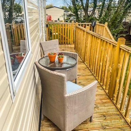 The Hygge Retreat At 7 Lakes Country Park, Lincolnshire Villa Crowle  Esterno foto